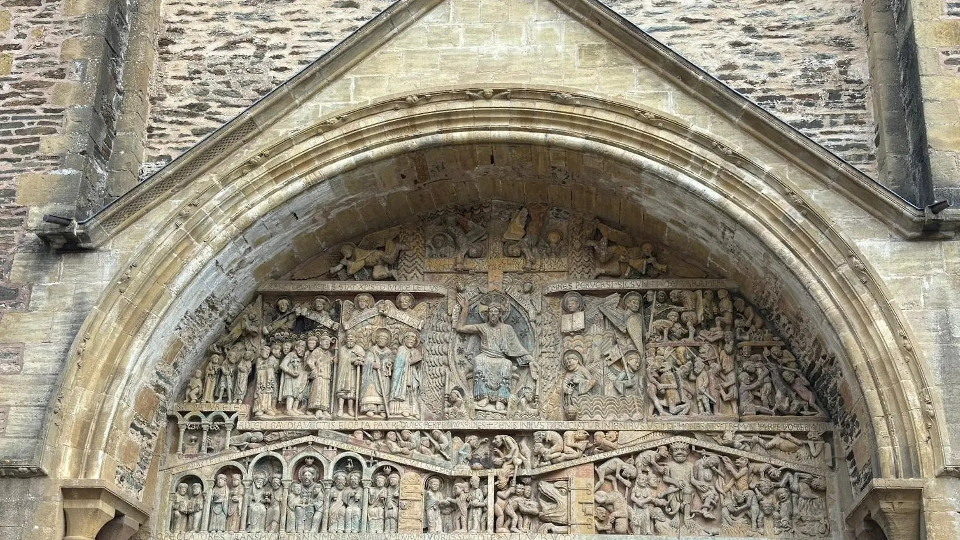 Gite Du Portail Fleuri Senergues Frankrijk